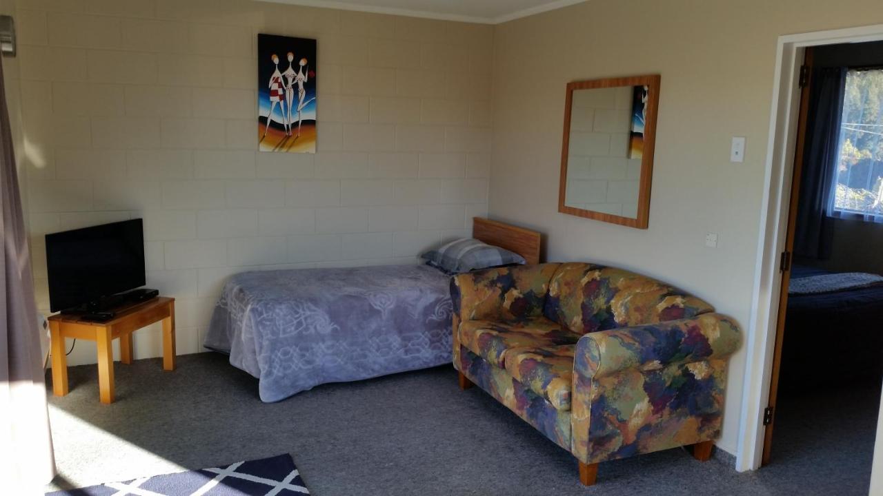 Moeraki Boulders Motel Hampden Екстер'єр фото