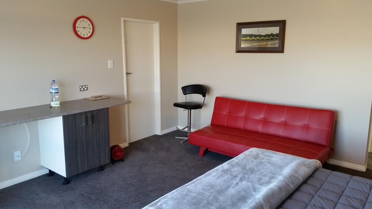 Moeraki Boulders Motel Hampden Екстер'єр фото